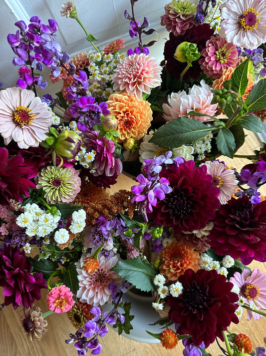 Friday Bouquet- Pre-Book